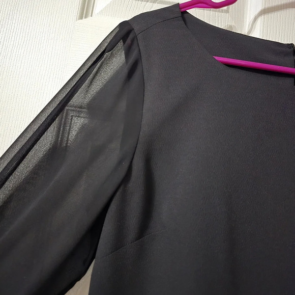 Karl Lagerfield Black Crepe Sheath Mini Dress, Sheer Chiffon Slit Sleeves, EUC! - Picture 5 of 13